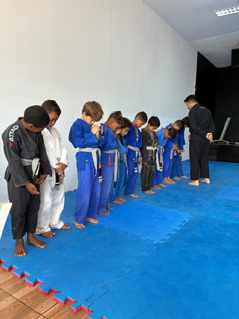 Orando com as crianças